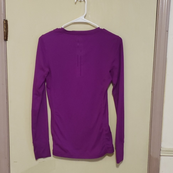 Nike Womens Dri Fit Long Sleeve - Picture 3 of 3